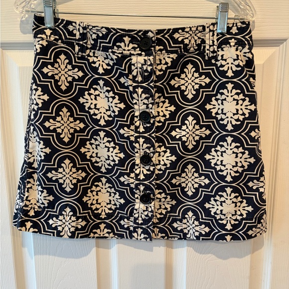 J. Crew Dresses & Skirts - J. Crew Navy and White Patterned Mini Skirt